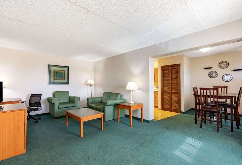 ホテル La Quinta Inn By Wyndham El Paso West