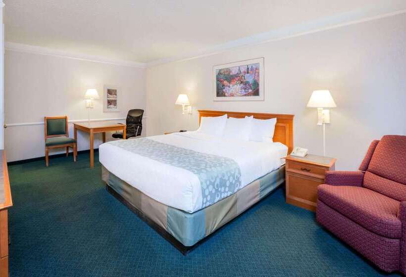 فندق La Quinta Inn By Wyndham Farmington