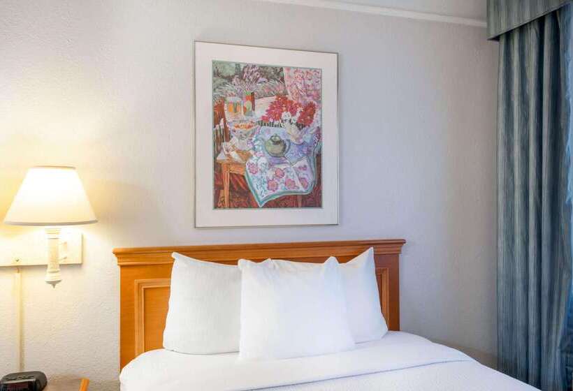 فندق La Quinta Inn By Wyndham Farmington