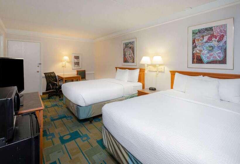 فندق La Quinta Inn By Wyndham Farmington