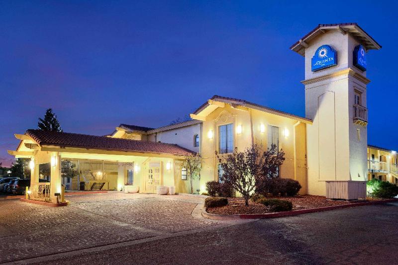 فندق La Quinta Inn By Wyndham Farmington