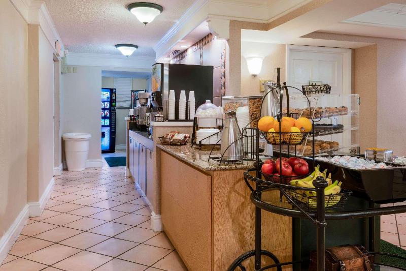 فندق La Quinta Inn By Wyndham Farmington