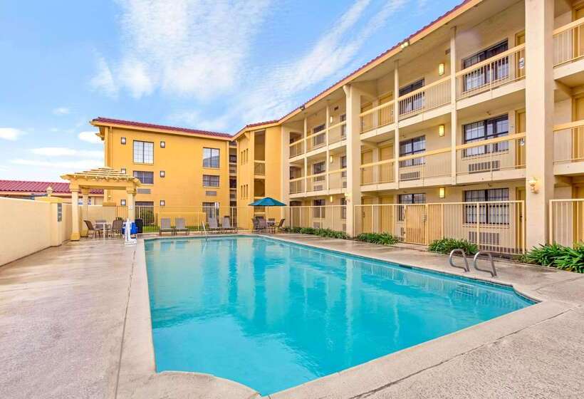 ホテル La Quinta Inn By Wyndham Fresno Yosemite