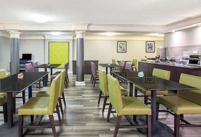 ホテル La Quinta Inn By Wyndham Fresno Yosemite