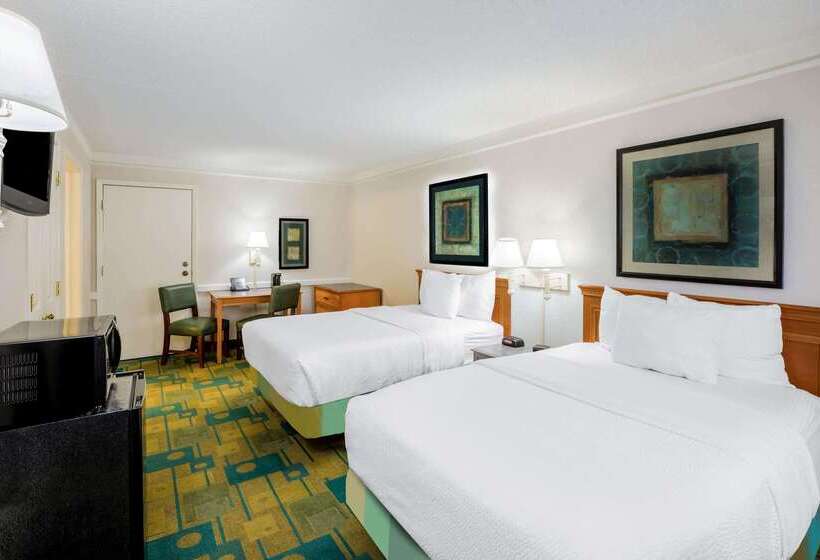 Отель La Quinta Inn By Wyndham Lufkin