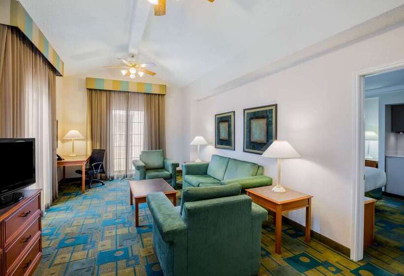 Отель La Quinta Inn By Wyndham Lufkin