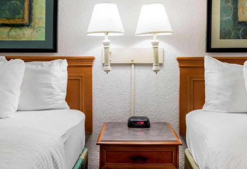 Отель La Quinta Inn By Wyndham Lufkin