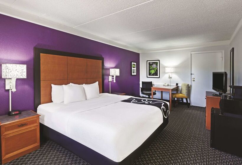 فندق La Quinta Inn By Wyndham Midland