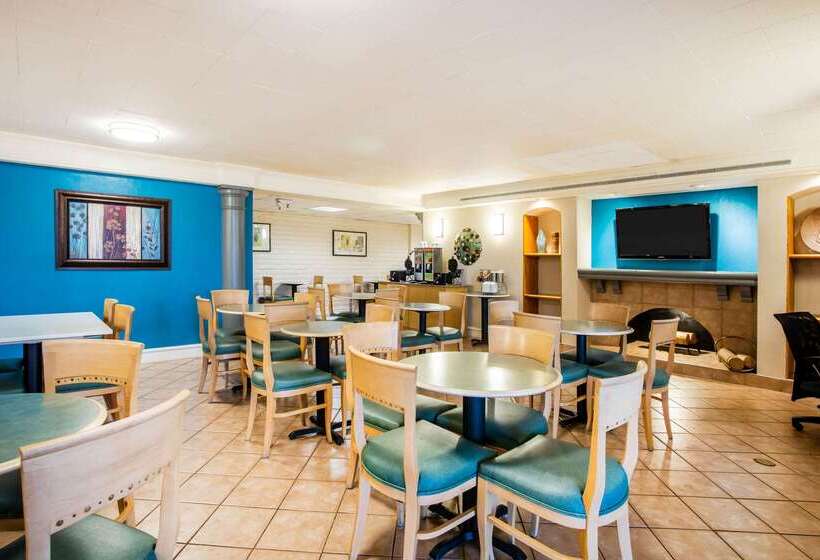 호텔 La Quinta Inn By Wyndham Norfolk Virginia Beach