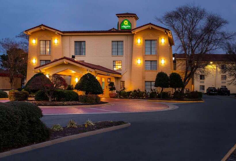 호텔 La Quinta Inn By Wyndham Norfolk Virginia Beach