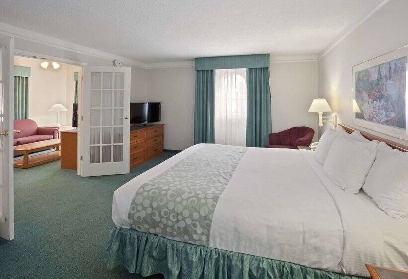 Отель La Quinta Inn By Wyndham Omaha West