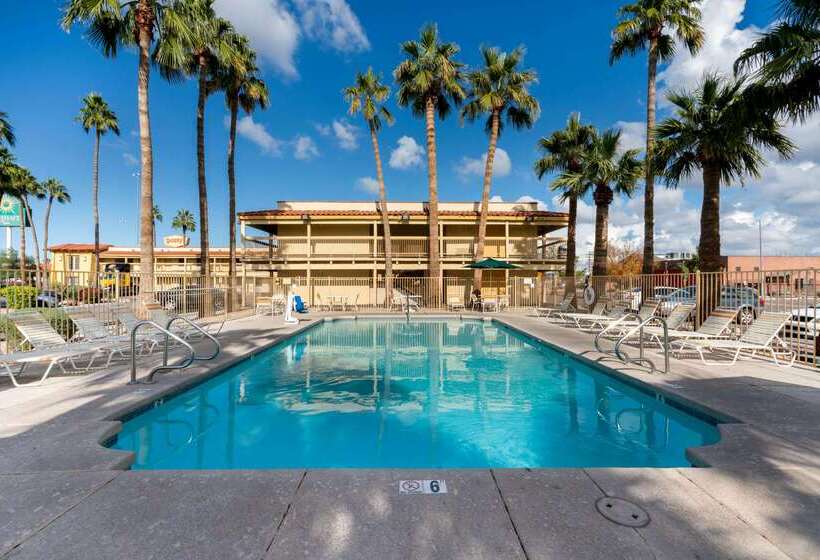 Motel 6 Phoenix, Az   Midtown