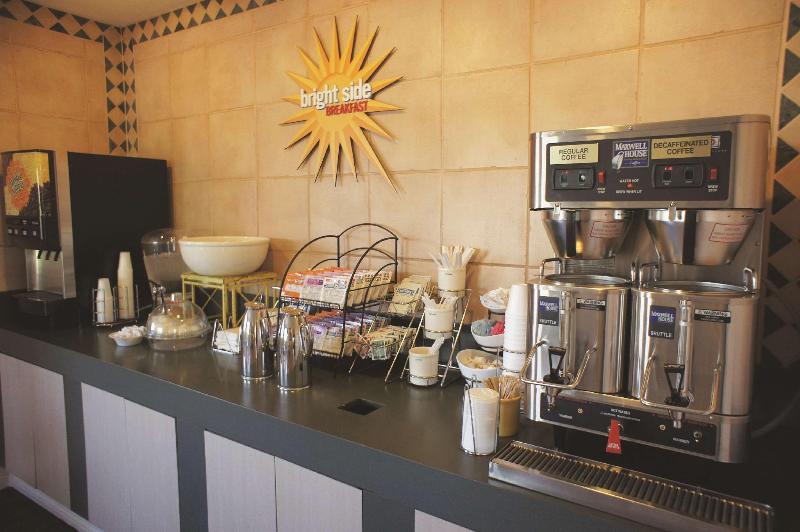 Motel 6 Phoenix, Az   Midtown