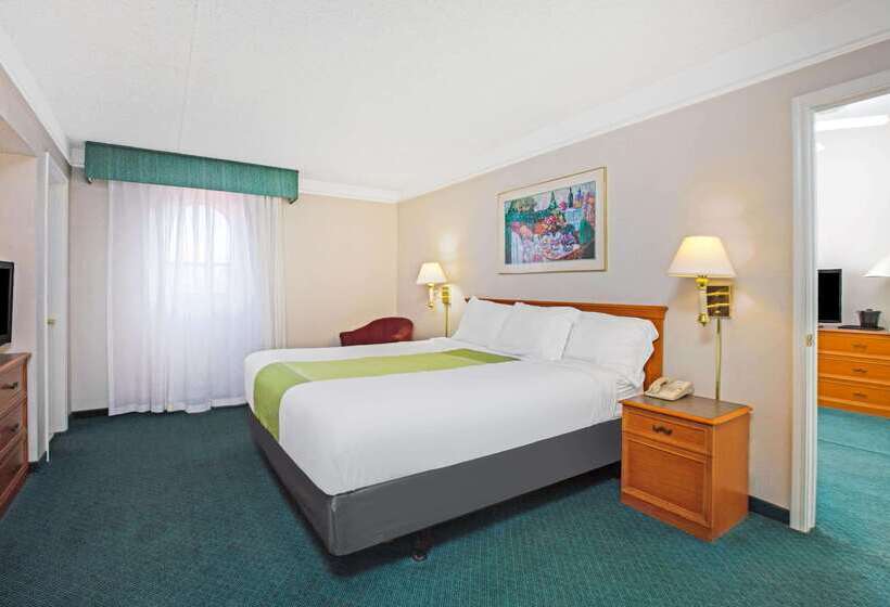 ホテル La Quinta Inn By Wyndham Reno