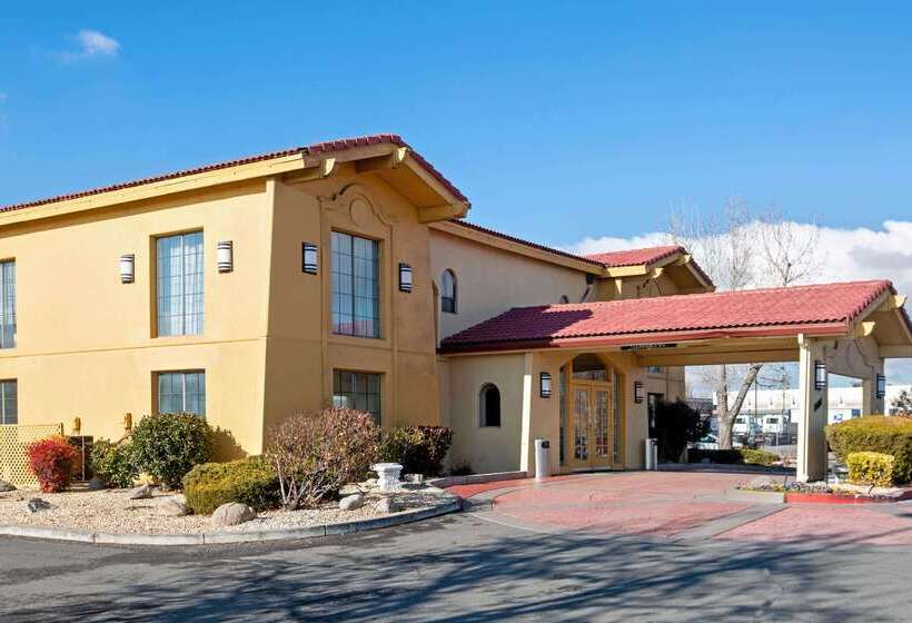 هتل La Quinta Inn By Wyndham Reno
