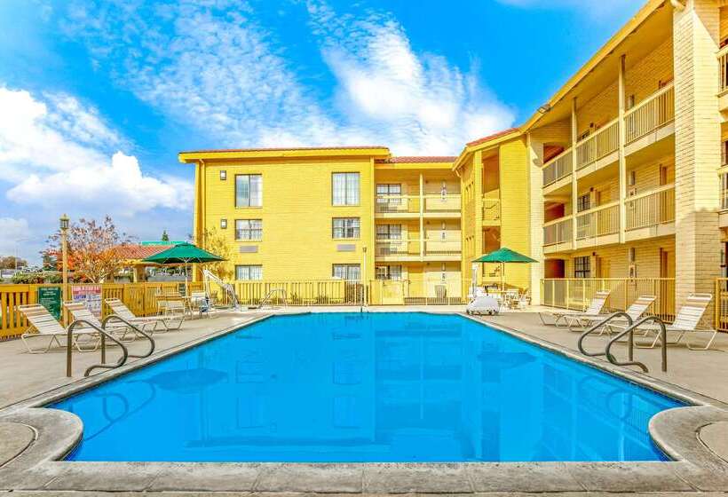 فندق La Quinta Inn By Wyndham Sacramento North