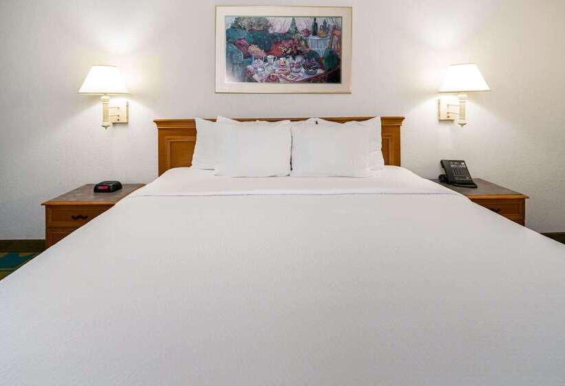 فندق Days Inn By Wyndham San Diego Vista