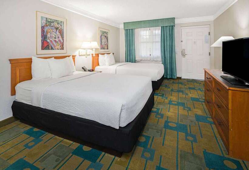 فندق Days Inn By Wyndham San Diego Vista