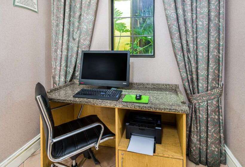 فندق Days Inn By Wyndham San Diego Vista