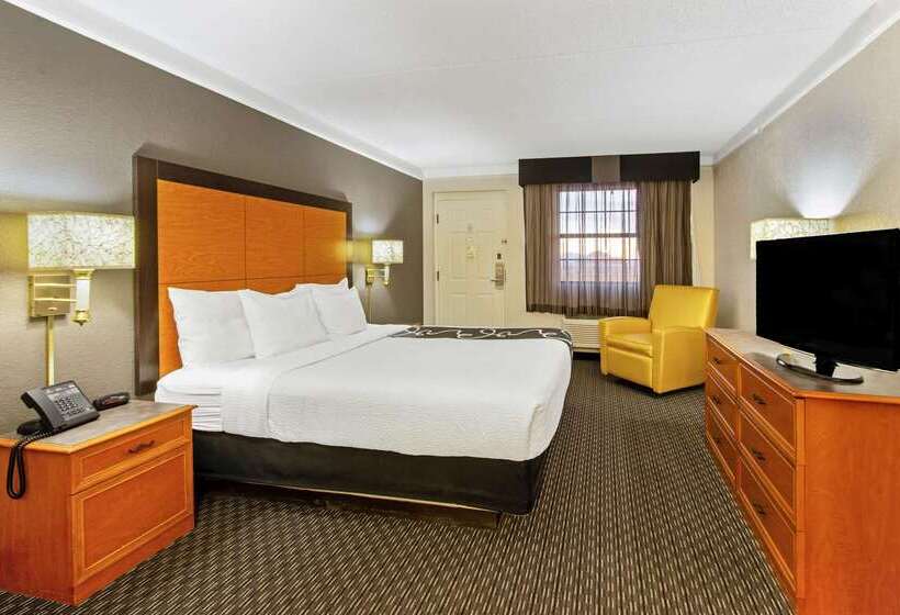 هتل La Quinta Inn By Wyndham Santa Fe