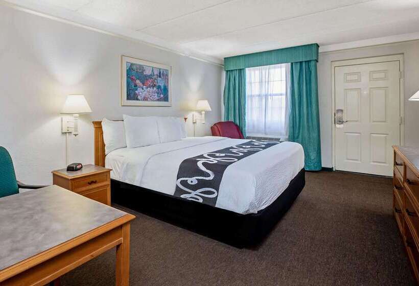 בית מלון כפרי La Quinta Inn By Wyndham Stockton