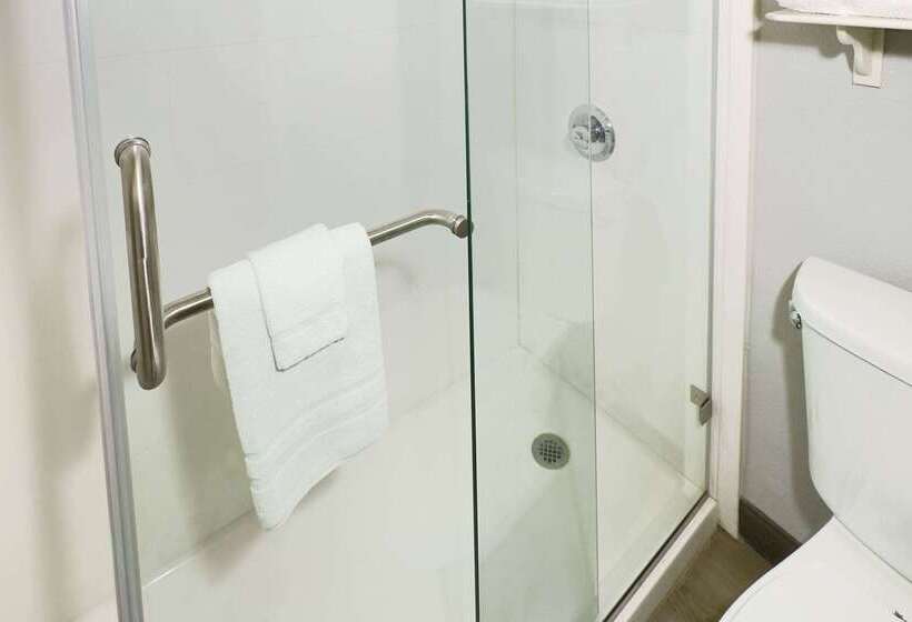 בית מלון כפרי La Quinta Inn By Wyndham Stockton