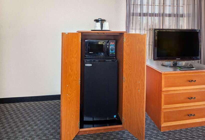 Отель La Quinta Inn By Wyndham Ventura