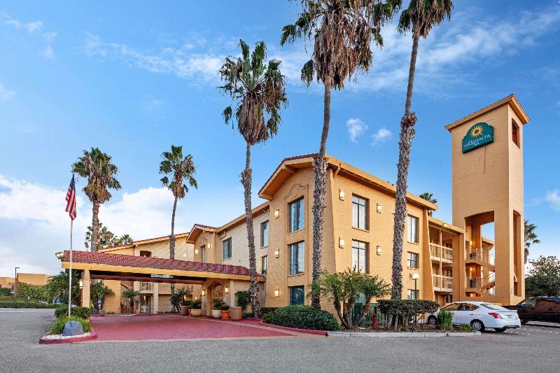 هتل La Quinta Inn By Wyndham Ventura