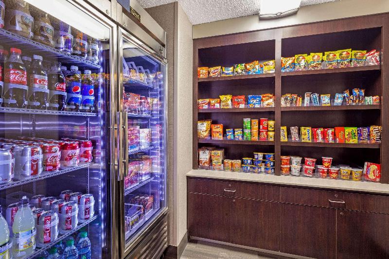 Отель La Quinta Inn By Wyndham Ventura