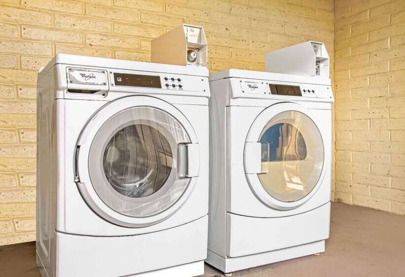 ホテル La Quinta Inn By Wyndham Victoria