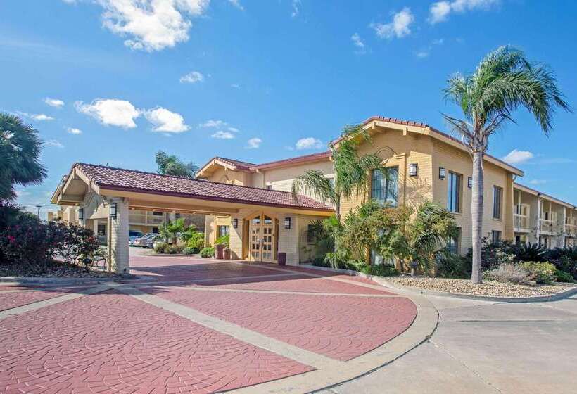 ホテル La Quinta Inn By Wyndham Victoria