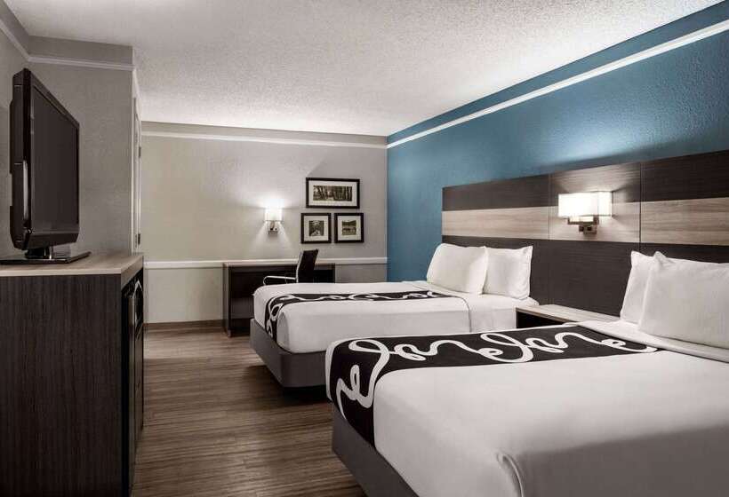 ホテル La Quinta Inn By Wyndham Victoria