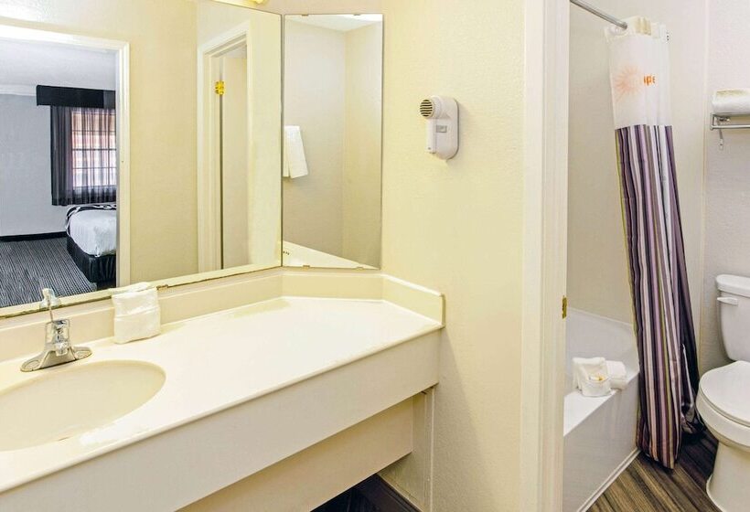 فندق La Quinta Inn By Wyndham Wichita Falls