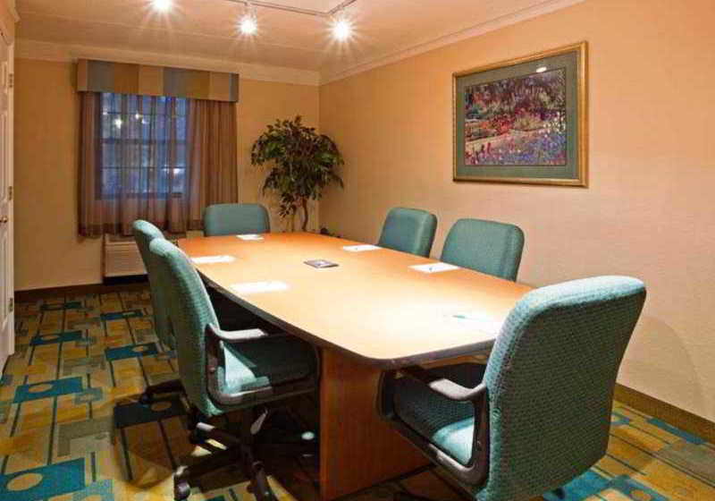 בית מלון כפרי La Quinta Inn Chicago Oakbrook Terrace