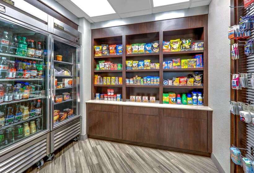 Отель La Quinta By Wyndham Dallas North Central