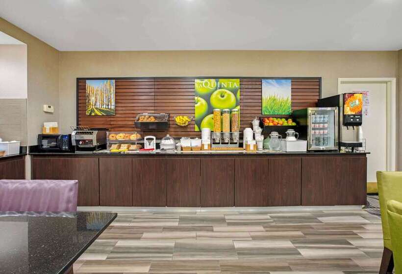 هتل La Quinta By Wyndham Dfw Airport South / Irving