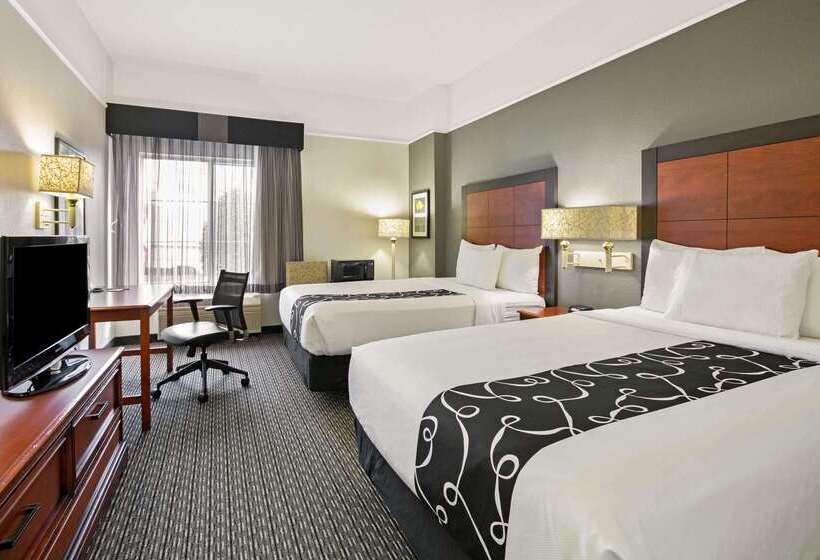 호텔 La Quinta By Wyndham Dfw Airport South / Irving