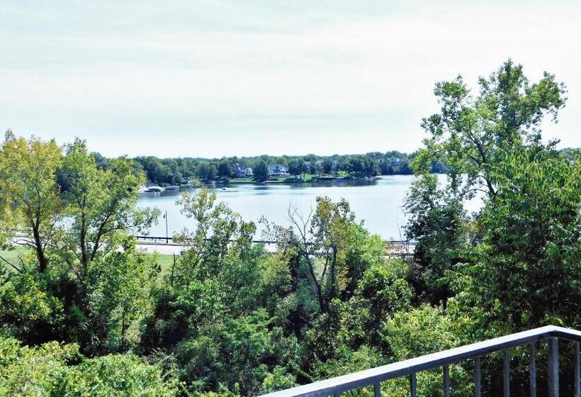 فندق Lakeview Inn