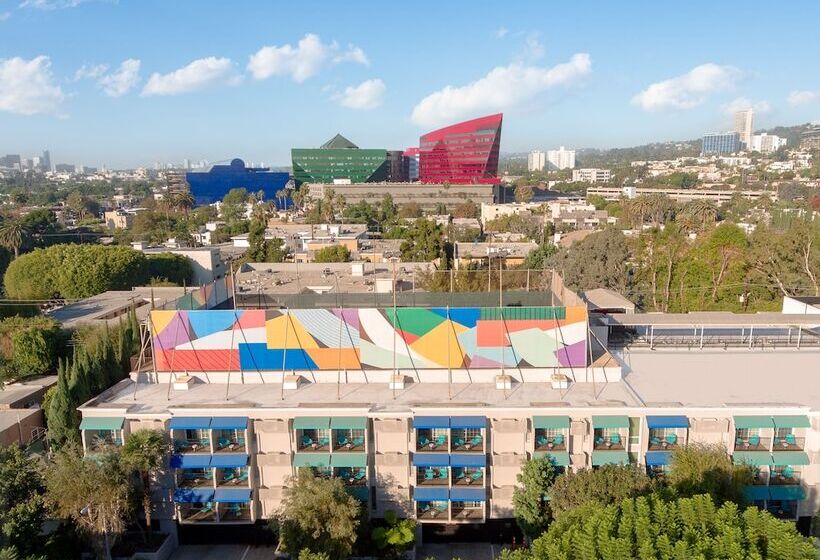 هتل Le Parc At Melrose