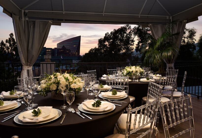 酒店 Le Parc At Melrose