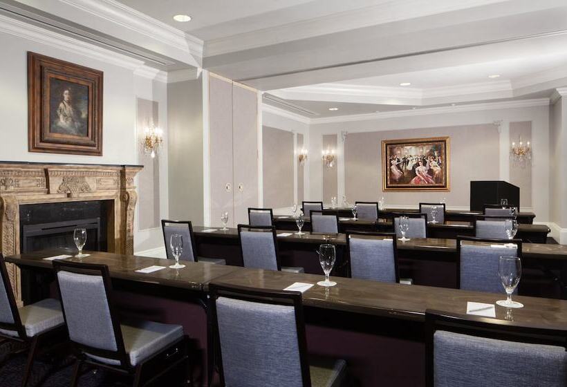 هتل Le Pavillon, New Orleans, A Tribute Portfolio