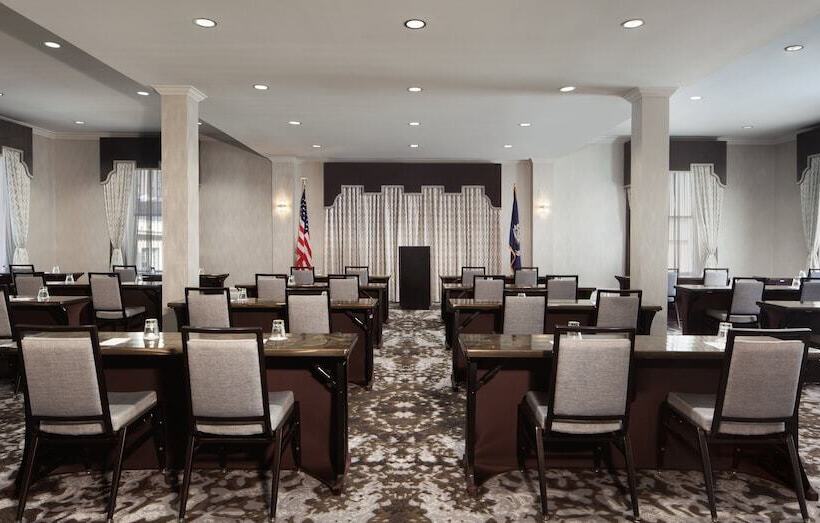 هتل Le Pavillon, New Orleans, A Tribute Portfolio