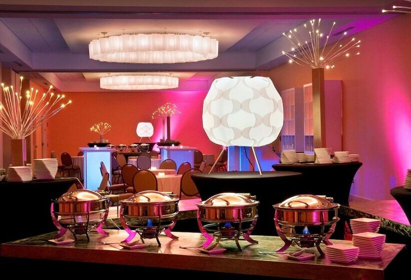 호텔 Long Island Marriott