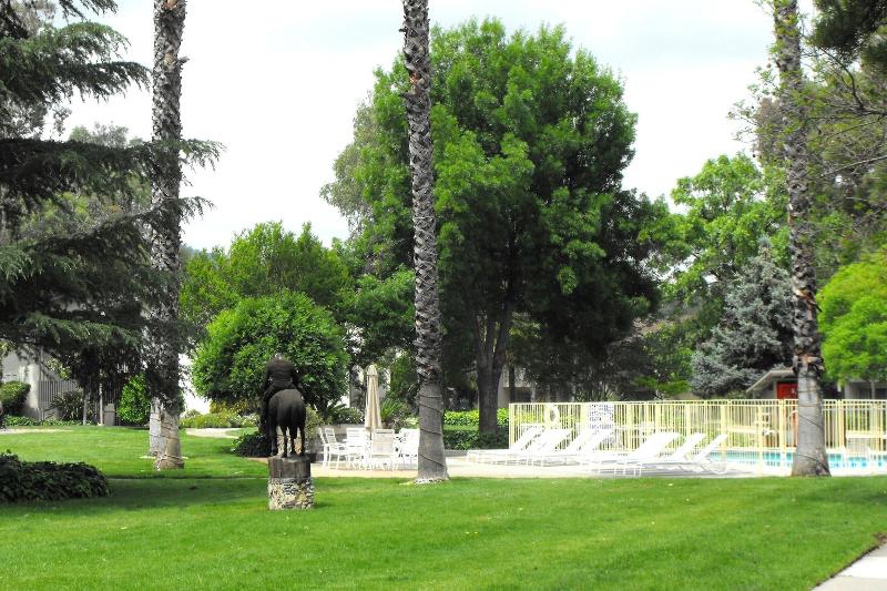 فندق Los Gatos Lodge