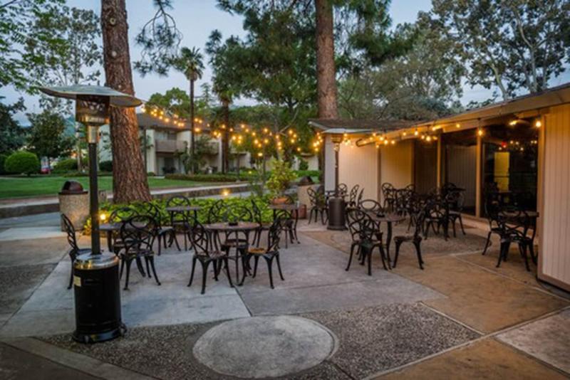 فندق Los Gatos Lodge