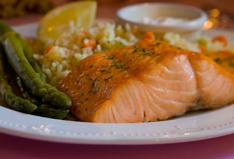 בית מלון כפרי Madonna Inn