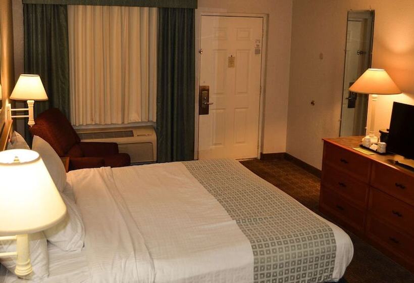 Magnuson Hotel Texarkana