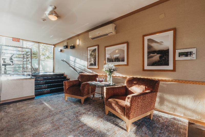 فندق Marin Suites