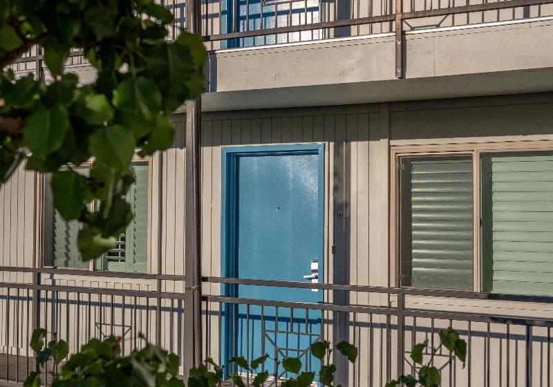 فندق Marin Suites