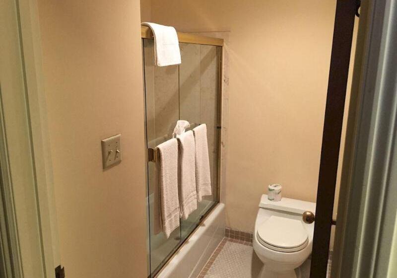 Отель Marina Inn